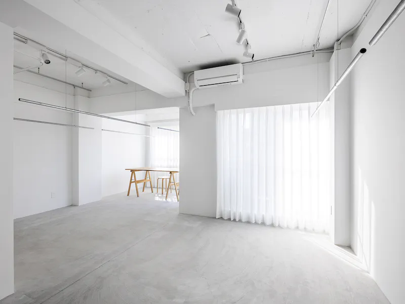 【表参道駅6分】アパレルの展示会やポップアップストア、個展に適した白を基調としたイベントスペースの画像3