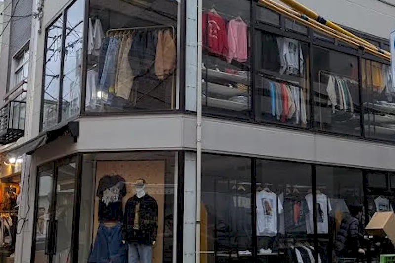 【高円寺駅6分】古着の街のセレクトショップ「サンフェルナンド」店頭ウィンドウスペース｜販売サポート付き
