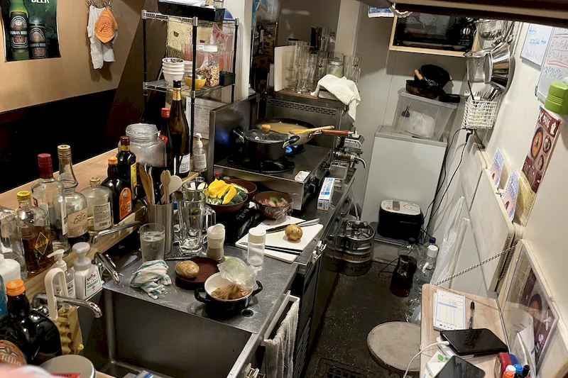 【大井町駅3分】食物販のポップアップストアや麺類やカレー等の飲食間借り営業に最適な駅前好立地の飲食店可能なイベントスペース