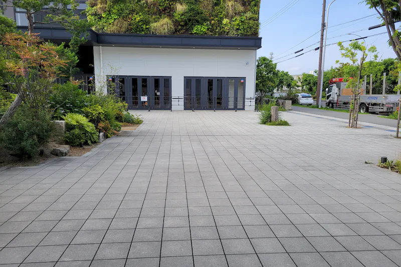 【森ノ宮駅5分／クールジャパンパーク大阪】キッチンカーや販促プロモーションに適したホール付近の屋外スペース