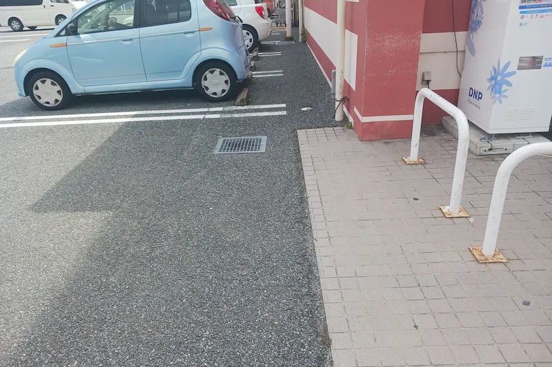 【西鉄ストア有田店】駐車場スペース（店内入口横） 販促プロモーションやキッチンカー出店に最適なスーパー屋外催事イベントスペース