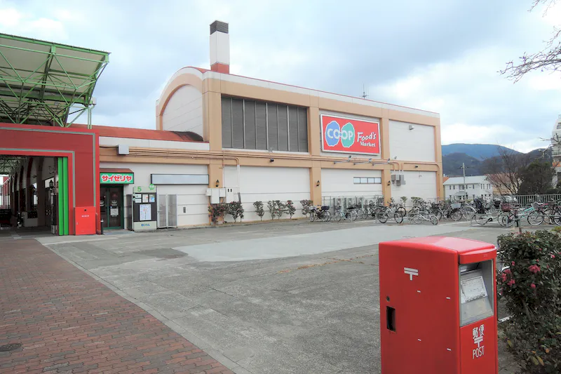 【エコール・リラ】PRイベントや車両展示会等に最適な広々とした屋外イベントスペース