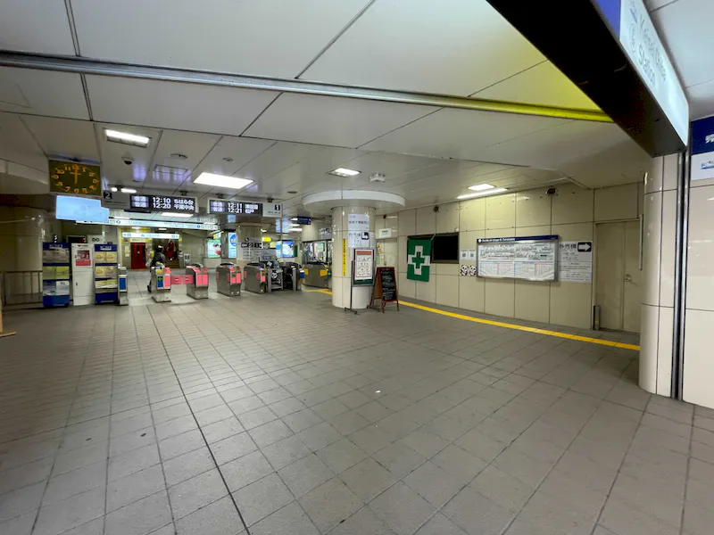 【京成千葉駅】食物販やポップアップストアに最適な人の流動が多い改札前コンコースの画像4
