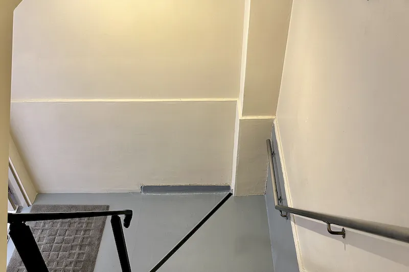 【東銀座駅2分／銀座駅5分】白が基調の広々としたギャラリースペースです。