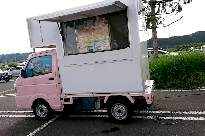 【ダイナム栃木矢板店｜割引キャンペーン実施中】キッチンカーや各種プロモーションイベントに最適なアミューズメント施設のイベントスペース（駐車場）