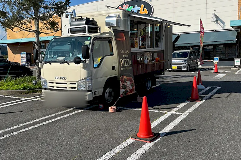 【ダイナム栃木矢板店｜割引キャンペーン実施中】キッチンカーや各種プロモーションイベントに最適なアミューズメント施設のイベントスペース（駐車場）