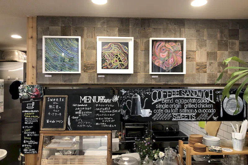 【西荻窪駅4分】アート関連の個展に適したウッド調のギャラリー