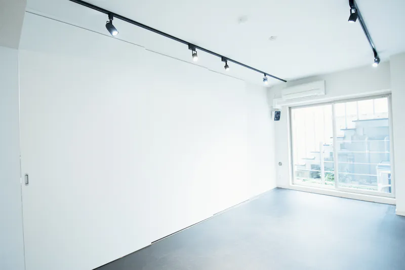 【明治神宮前(原宿)駅8分】自然光の差し込むアートギャラリー イラスト展/写真展も自由なレイアウトで展示可能◎POP UPスペース/展示受注会