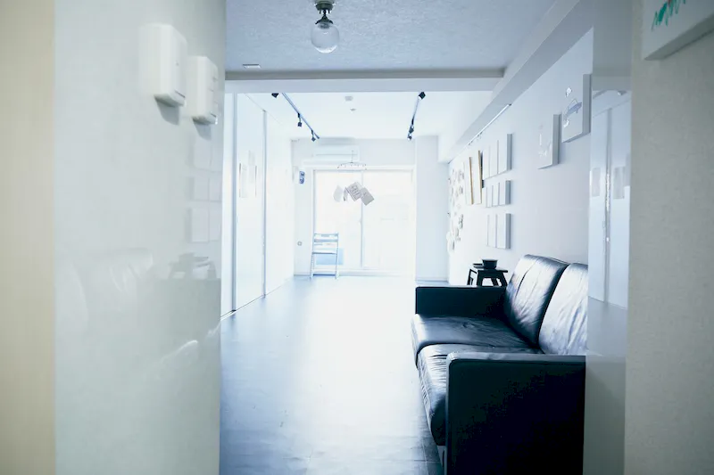【明治神宮前(原宿)駅8分】自然光の差し込むアートギャラリー イラスト展/写真展も自由なレイアウトで展示可能◎POP UPスペース/展示受注会