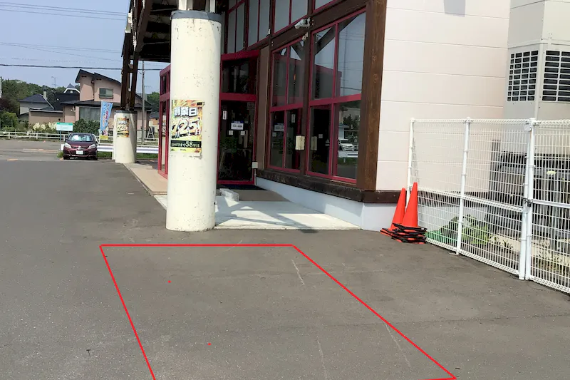 【ダイナム千歳店｜割引キャンペーン実施中】キッチンカーやプロモーションに最適なアミューズメント施設のイベントスペース(店舗駐車場）