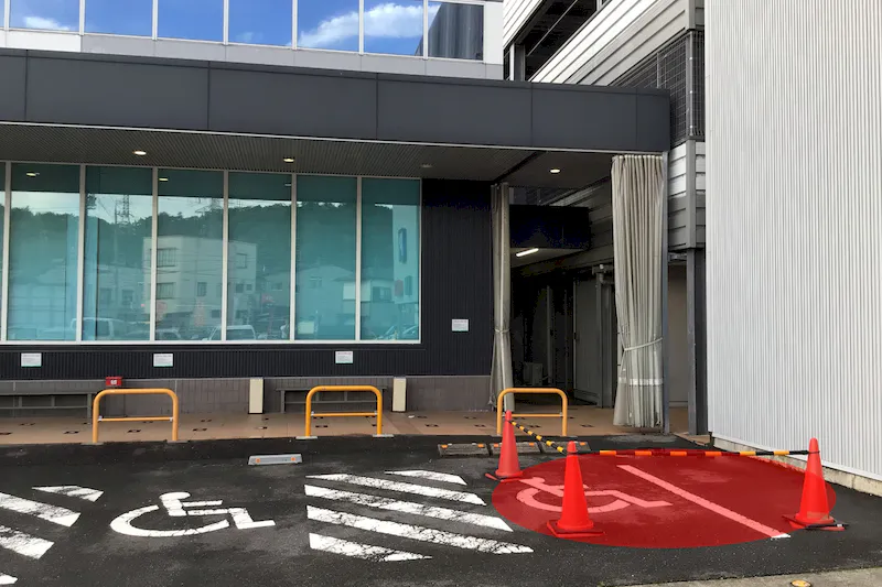 【ダイナム関緑町店｜割引キャンペーン実施中】キッチンカーやプロモーションイベントの開催に最適なアミューズメント施設のイベントスペース