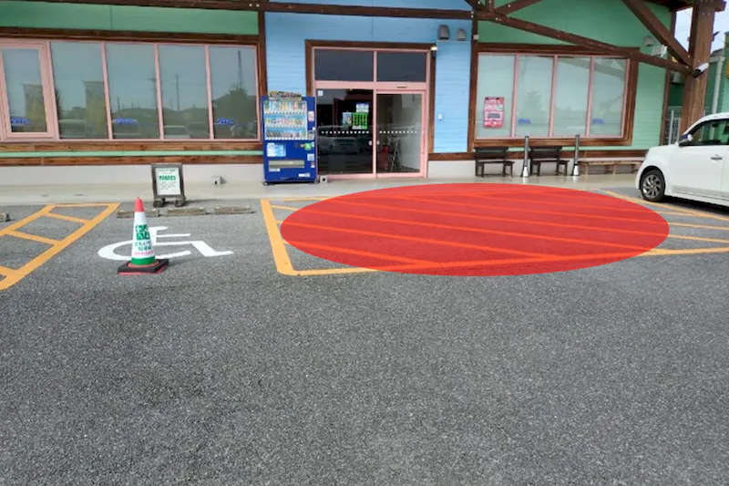 【ダイナム栃木さくら店ゆったり館｜割引キャンペーン実施中】キッチンカー出店やプロモーションイベントに最適なアミューズメント施設の駐車場スペース