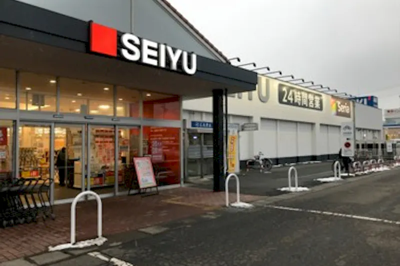【西友　南長野店】外区画 入口付近 (屋根なし・駐輪場付近)　※キッチンカー・移動販売向けの画像