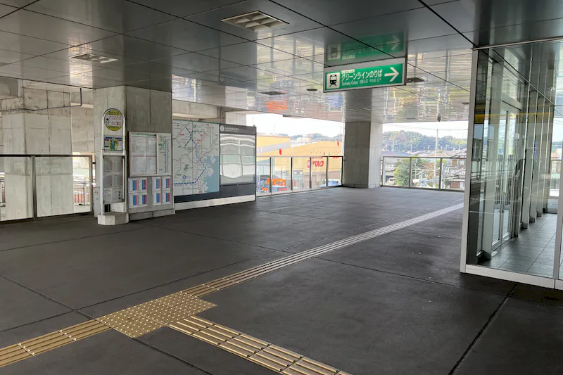 【横浜市営地下鉄グリーンライン川和町駅｜割引キャンペーン実施中】各種プロモーションやサンプリングに最適な改札外通路のイベントスペース