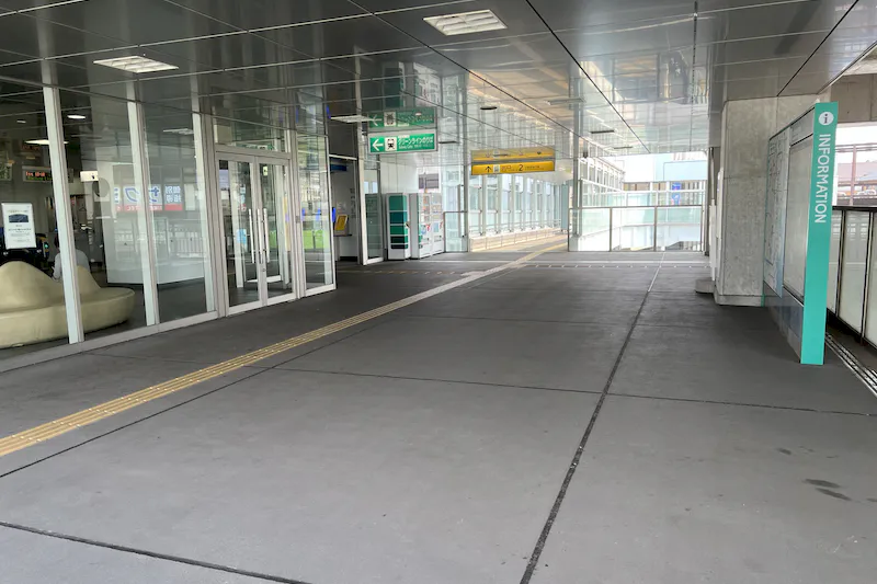 【横浜市営地下鉄グリーンライン川和町駅｜割引キャンペーン実施中】各種プロモーションやサンプリングに最適な改札外通路のイベントスペース