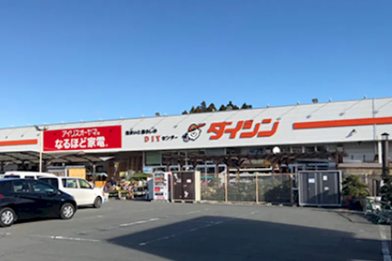 【ダイシン気仙沼店】別館斜め前の駐車場　キッチンカーの出店やテント形式のイベント実施に最適な屋外の催事イベントスペース