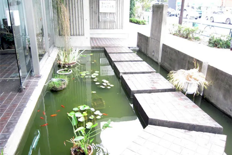 【浜町駅4分／2F】個展・グループ展等のアート展やアパレル展示会、招待制のイベント開催に最適なアクセス環境の良いギャラリースペース