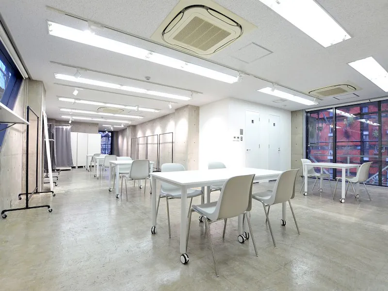 【心斎橋駅4分】充実した無料備品や、コンクリート打ち放し仕上げの内装はスタイリッシュで、展示会場や販売会などのイベントにも適しています。の画像4