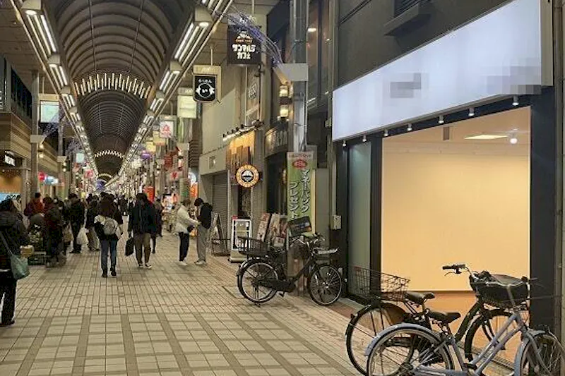 【武蔵小山駅1分】物販、食物販のポップアップストアや携帯キャリアのプロモーションに最適な東京で一番のアーケード商店街である「武蔵小山商店街パルム」に面した貸店舗スペース②