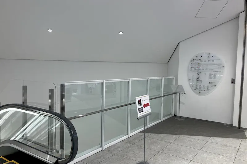 【COCONO SUSUKINO】「1階」物販のポップアップに最適な、メイン入口近くの通行量が多いエスカレーター横イベントスペース