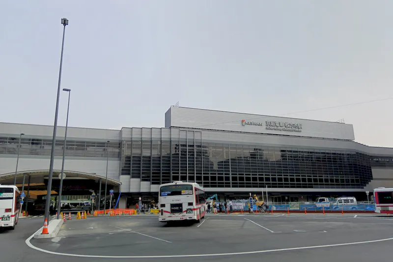 【京阪電鉄 枚方市駅｜50%OFFキャンペーン実施中】販促イベントや物販に最適な駅改札外のイベントスペース