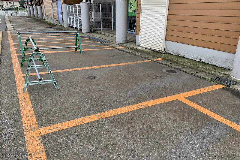 【ダイナム米沢店ゆったり館｜割引キャンペーン実施中】キッチンカーの開催に最適なアミューズメント施設のイベントスペース