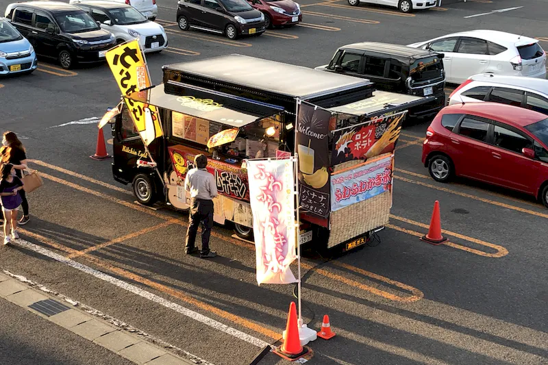 【フレスポ御所野】キッチンカー利用が可能なジェイマルエー前駐車場スペース