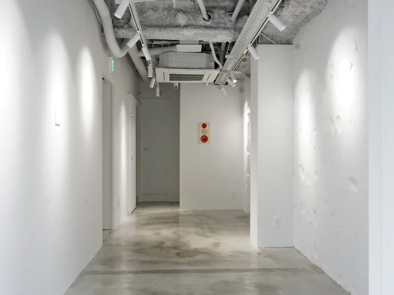 【神保町駅1分】ポップアップストア、アート個展、受注展示会に適した白を基調とした飲食可、音響設備付きスペース　の画像2