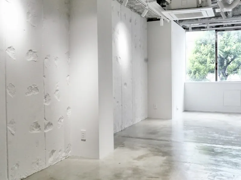 【神保町駅1分】ポップアップストア、アート個展、受注展示会に適した白を基調とした飲食可、音響設備付きスペース　の画像4