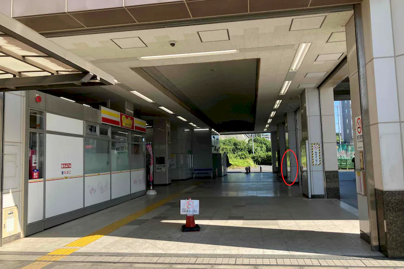 【飯山満駅】プロモーションや食物販に最適な人流の多い改札前スペース