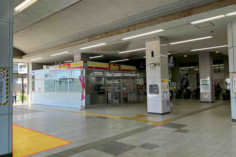 【飯山満駅】プロモーションや食物販に最適な人流の多い改札前スペース
