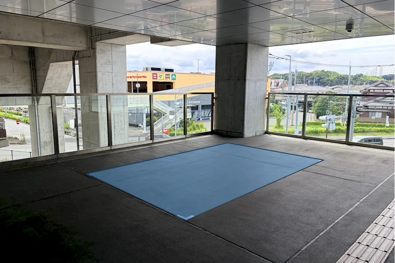 【横浜市営地下鉄グリーンライン川和町駅｜割引キャンペーン実施中】各種プロモーションやサンプリングに最適な改札外通路のイベントスペース