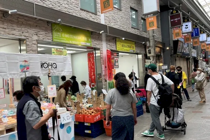 【大阪 天神橋筋商店街ど真ん中】アーケード商店街内の一等地路面スペース