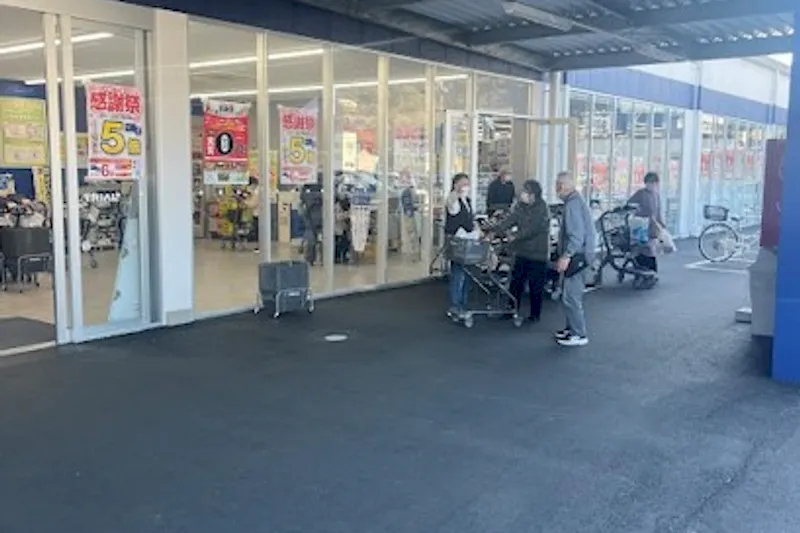 【スーパーセンタートライアル赤穂店】キッチンカー（調理営業）出店限定/屋外スペース右側