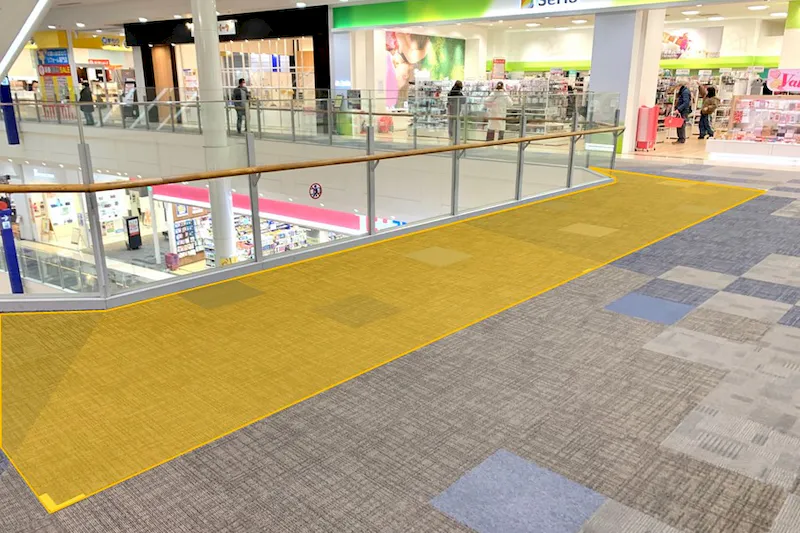 【イオンモール鶴見緑地】Seria前ブリッジ