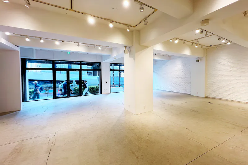【渋谷駅8分】展示会、ポップアップ、ギャラリーに特化した裏渋谷エリアに位置するホワイトキューブ。無料什器豊富にご用意