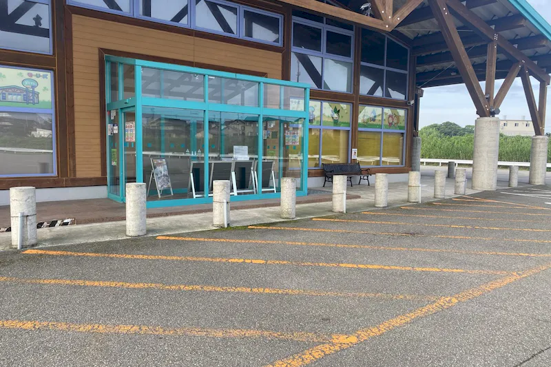 【ダイナム石川金沢専光寺店ゆったり館｜割引キャンペーン実施中】キッチンカーでの出店に最適なアミューズメント施設の駐車場イベントスペース