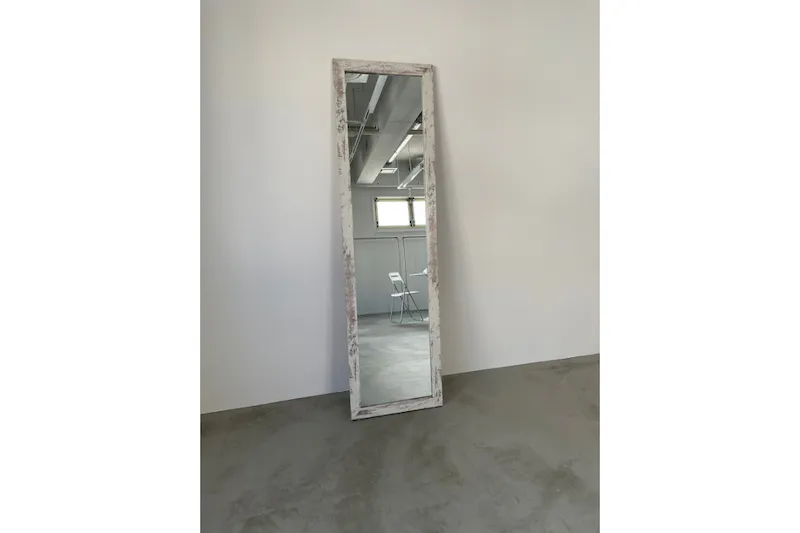 【天神駅4分/土日利用がお得です】アパレルの展示販売会やポップアップストアに最適な白壁・コンクリート調のイベントスペース