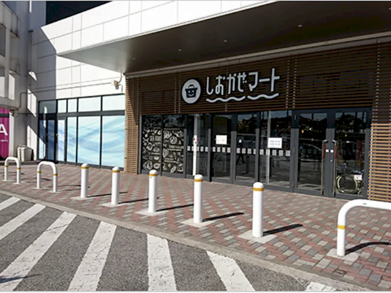 【イオンモール富津】専門店南入口外の画像1