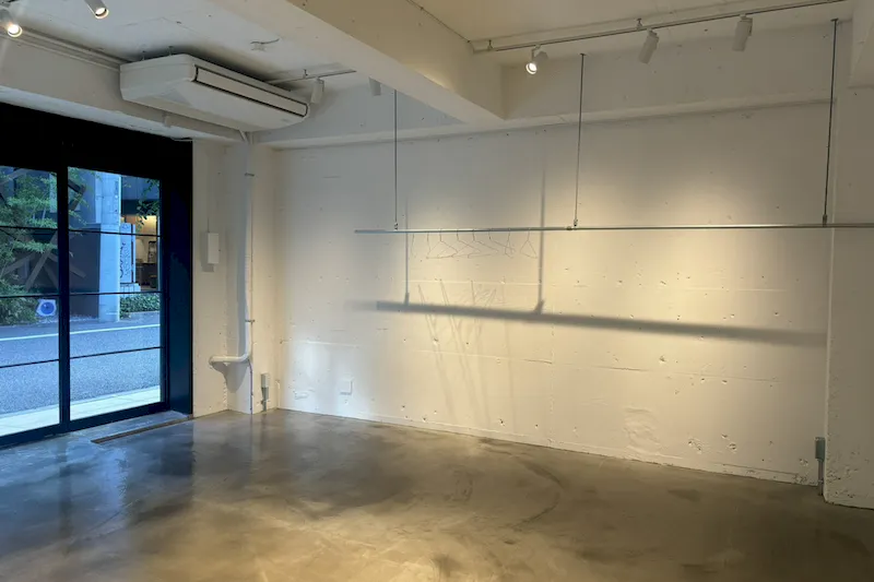 【LIGHT BOX SATELLITE｜表参道駅8分】壁面豊富な53㎡・展示映えする青山の路面ギャラリー