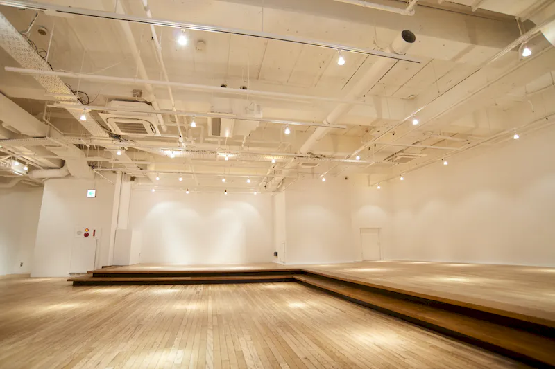 【代官山駅2分】アパレルの展示会場や音楽イベント、撮影等に最適な小上がりのあるイベントスペース