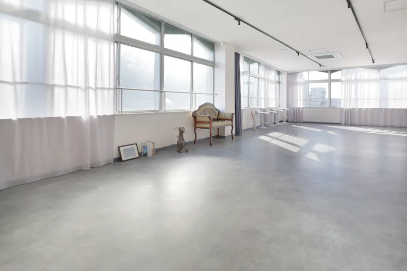 【蓮沼駅2分】映画・ドラマ・CMの撮影に最適な4階建てビルの屋上と4階スペースの画像