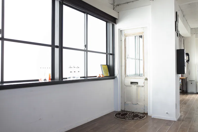 【三軒茶屋駅15分】展示会や物販など多くのニーズに応えることができる、シンプルで清潔感溢れるスタジオスペース(5階)