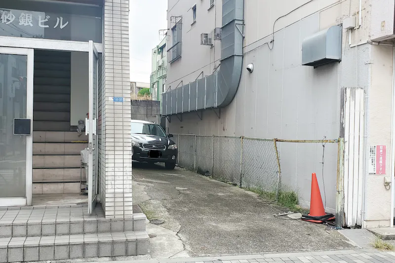 【砂町銀座商店街】キッチンカーや小規模物販に最適な、砂町銀座商店街出入口横にある通行量の多い屋外スペース