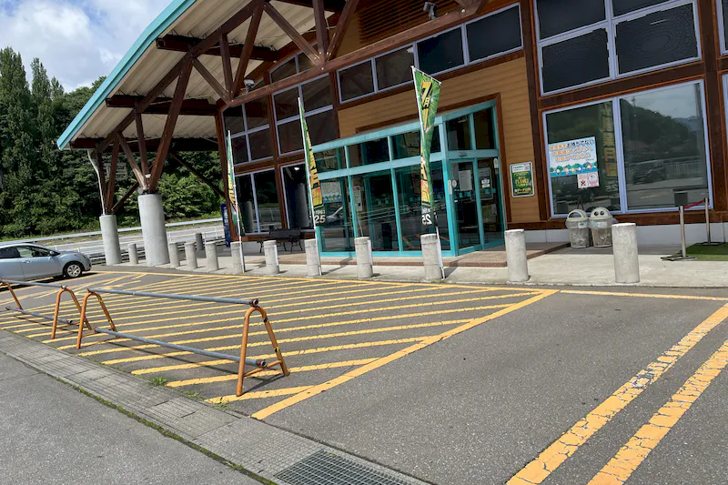 【ダイナム長野佐久店｜割引キャンペーン実施中】キッチンカーや各種プロモーションイベントでの出店に最適なアミューズメント施設のイベントスペース
