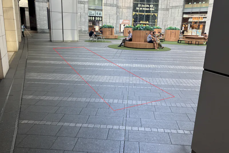 【カレッタ汐留｜汐留駅1分】月間約52万人が訪れる複合施設入口手前の屋外イベントスペース②