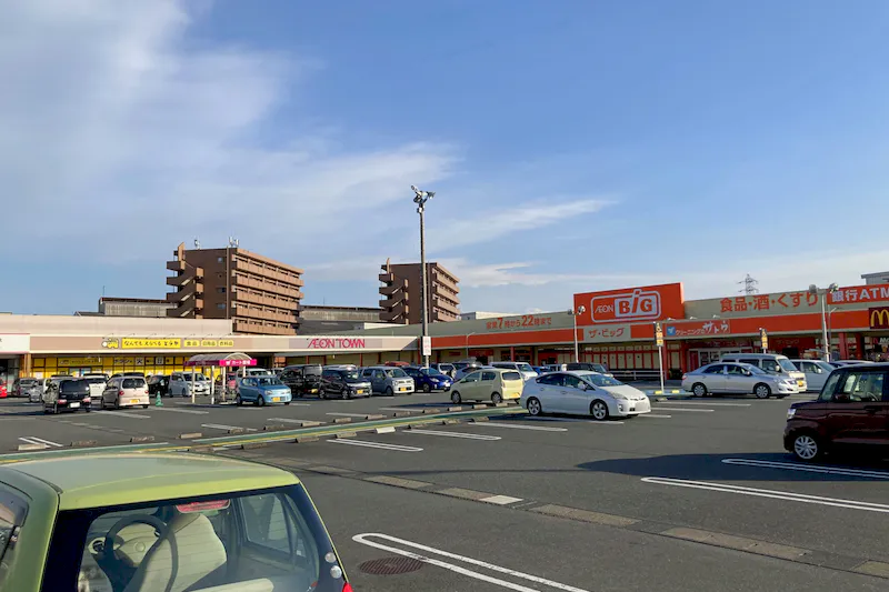 【イオンタウン蒲原】プロモーションイベントや各種物販に最適な大型スーパー出入口付近にある視認性抜群の屋外軒下スペース
