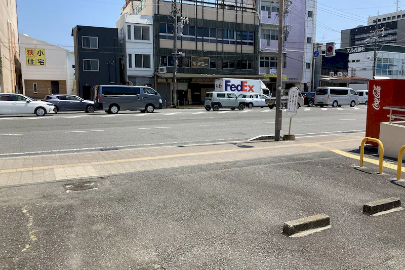 【新清水駅横/東口②】キッチンカーやポップアップストアに最適な駅改札横屋外スペース