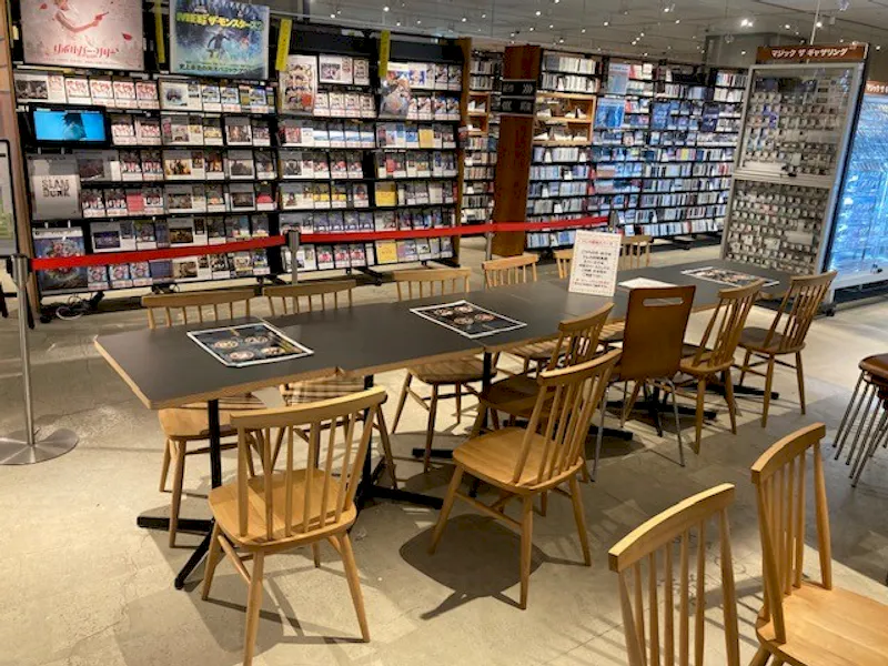 【TSUTAYA 流山おおたかの森駅前店】携帯キャリアや保険の販促プロモーションイベントが可能な店内イベントスペースの画像1