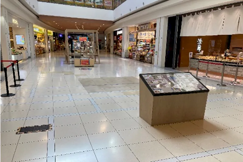 【ららぽーと横浜】1階 ノースカーブモール入口